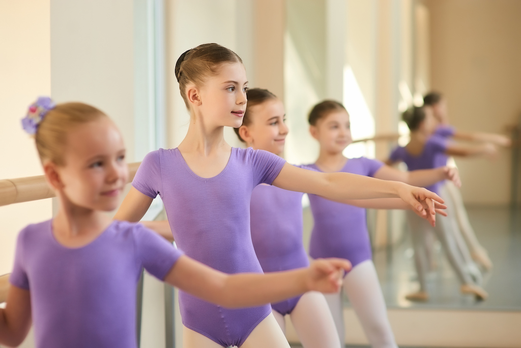 Stroje taneczne do tańca dla dzieci – jak dokonać wyboru?